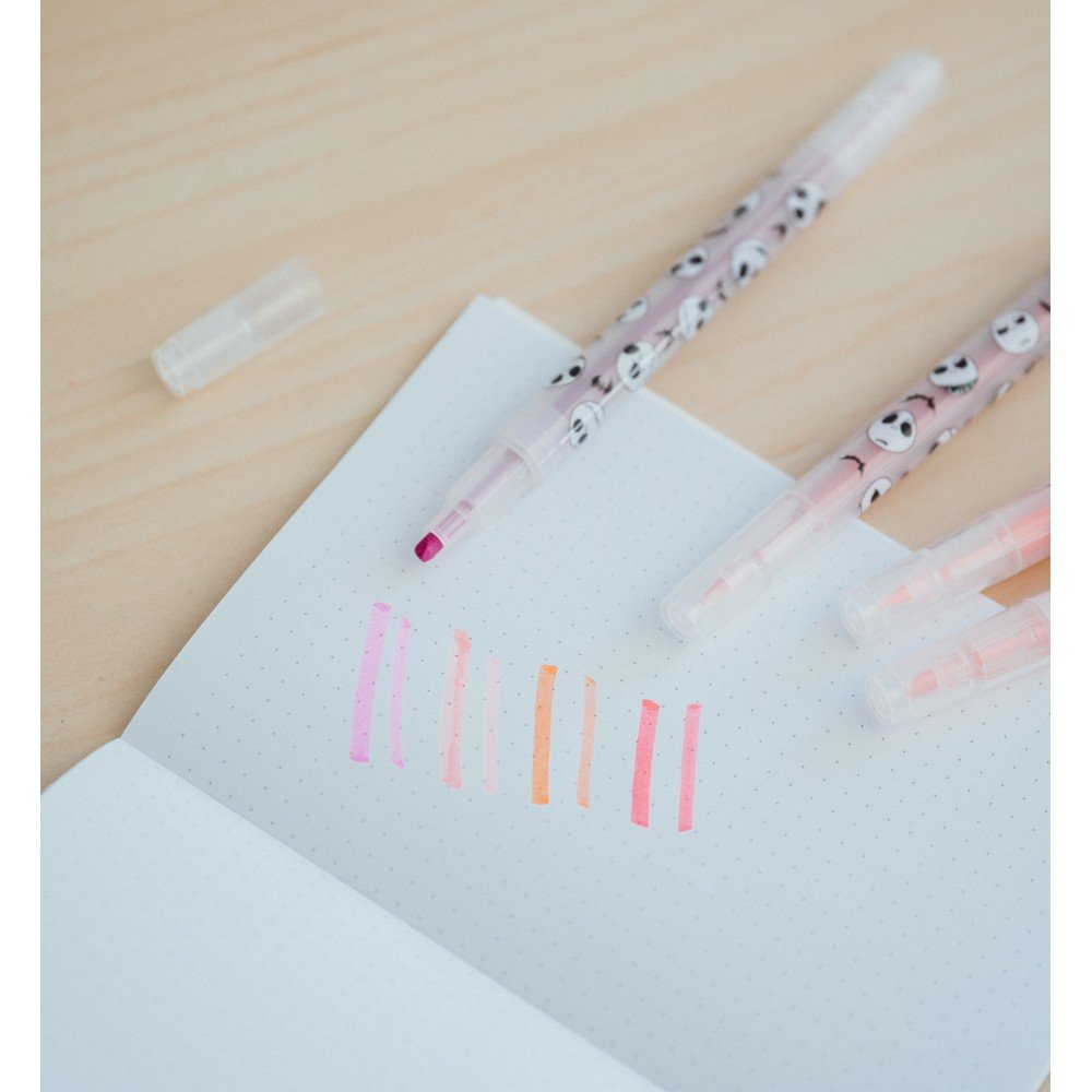 set-de-escritura-disney-pesadilla-antes-de-navidad (5)