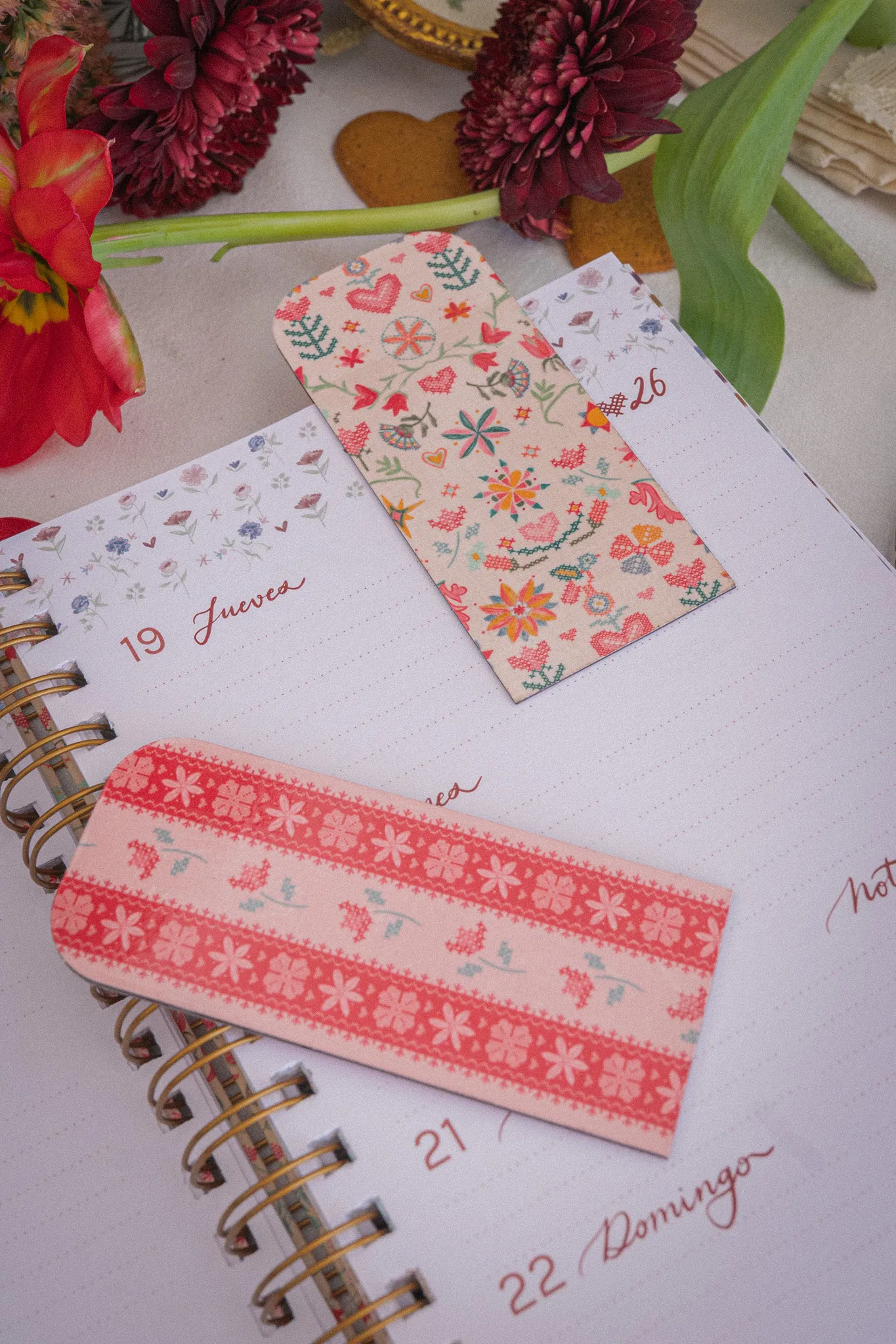 marcapaginas-magnetico-romantico-artesanal