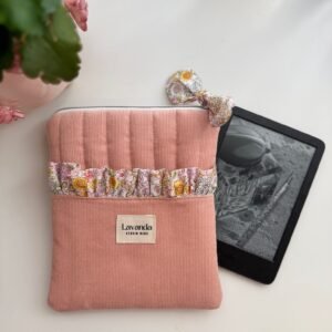FUNDA PARA KINDLE ROSA CON FLORES PASTEL PEQUEÑA LAVANDA SB