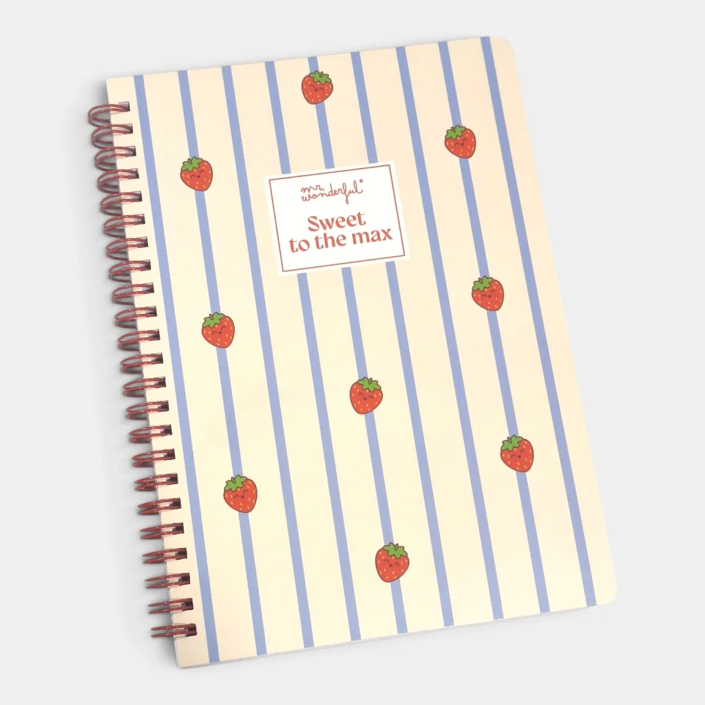 quaderno-fragole.jpg CUADERNO A5 SR. MARAVILLOSO FRESAS DULCE AL MÁXIMO CON PEGATINAS MR WONDERFUL - Imagen 1