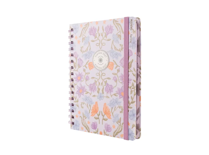 6a68b85e6aca4467260943-42893_b.png Agenda Mooving Spring 2027 semanal con espiral Good Things Mooving - Imagen 1